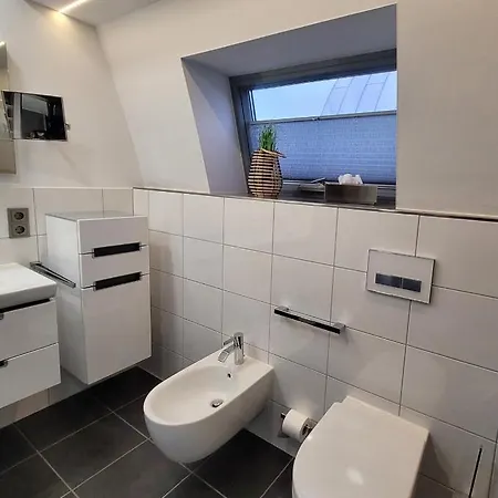 Schwimmendes Ferienhaus Sky 15 *